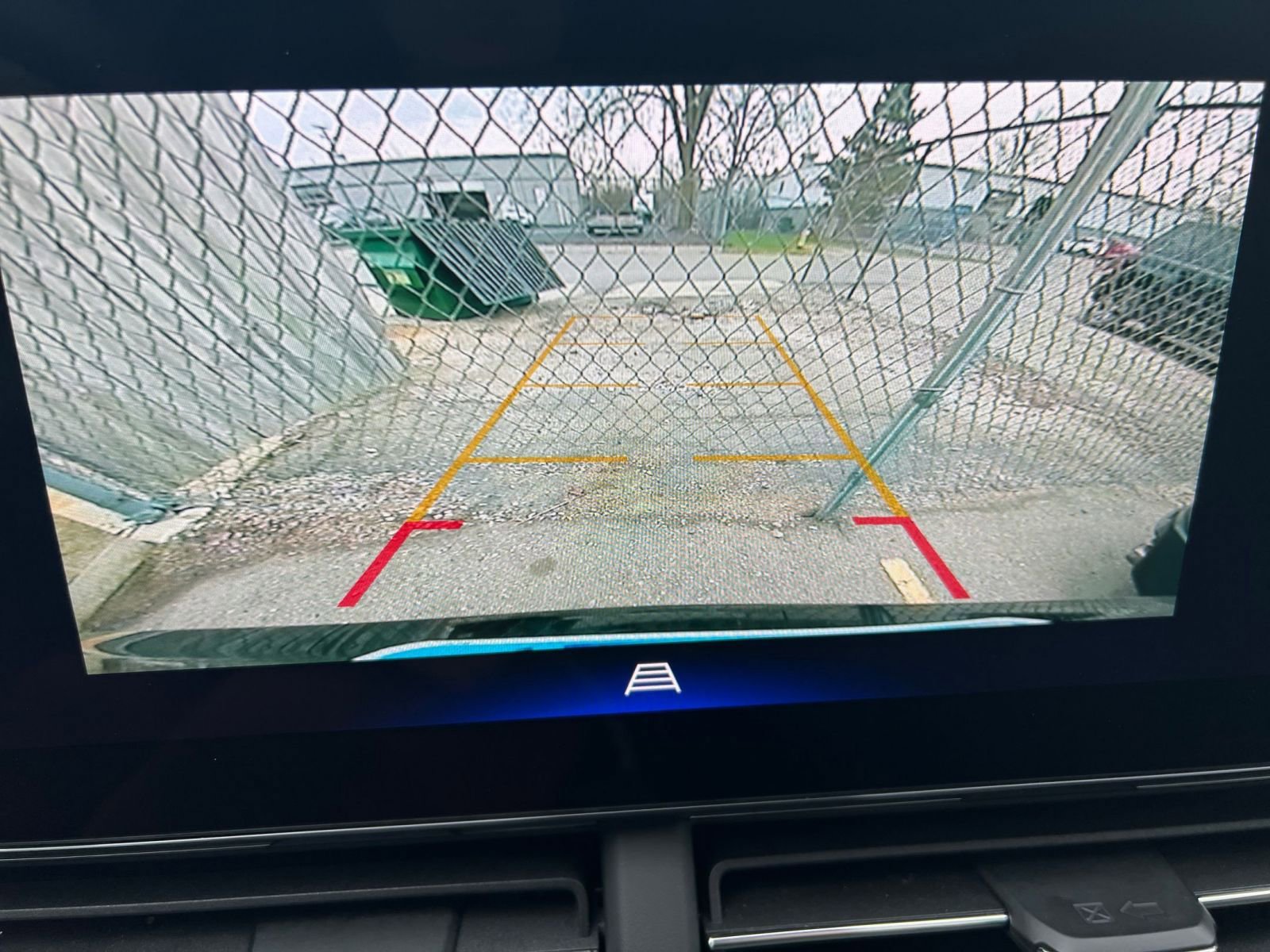 Used 2025 Chevrolet Trax LT image 23