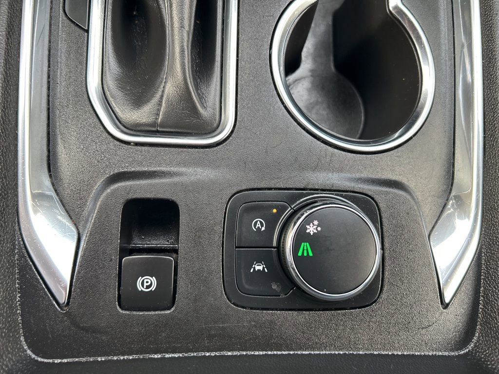 Used 2023 Chevrolet Traverse LT image 23