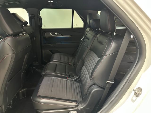 Certified 2025 Ford Explorer ST-Line w/ Premium Package AWD/4WD image 20