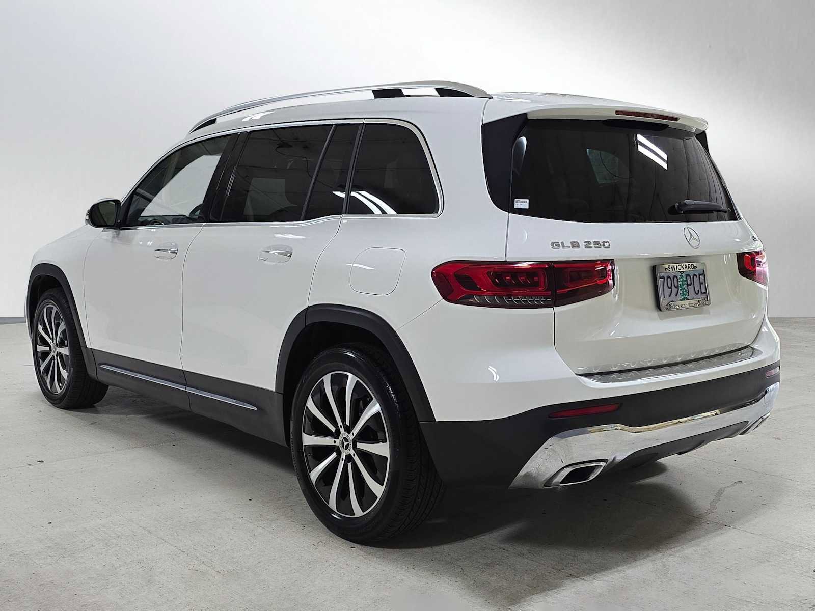 Certified 2022 Mercedes-Benz GLB 250 4MATIC image 5