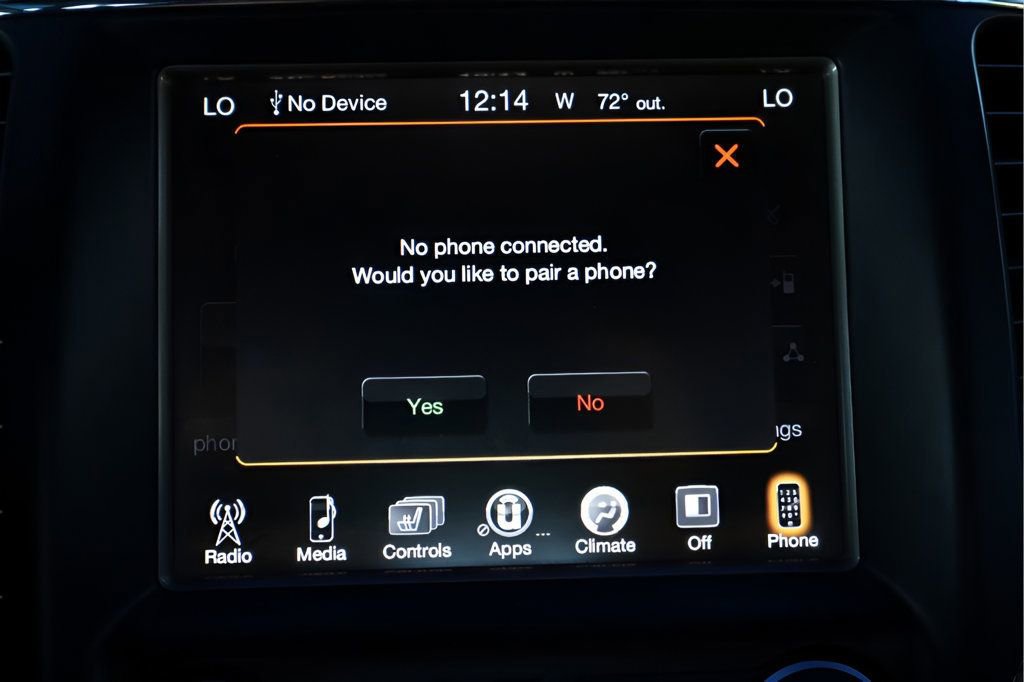 Used 2015 Jeep Grand Cherokee Limited image 24