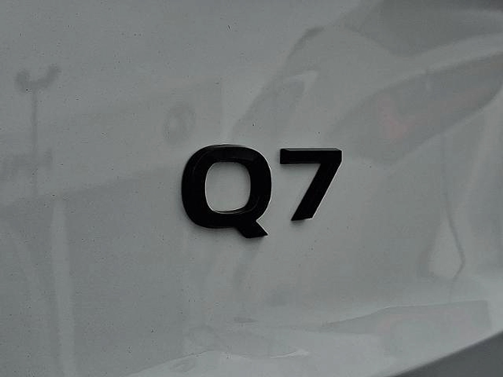 Used 2025 Audi Q7 3.0T Premium Plus AWD/4WD image 32