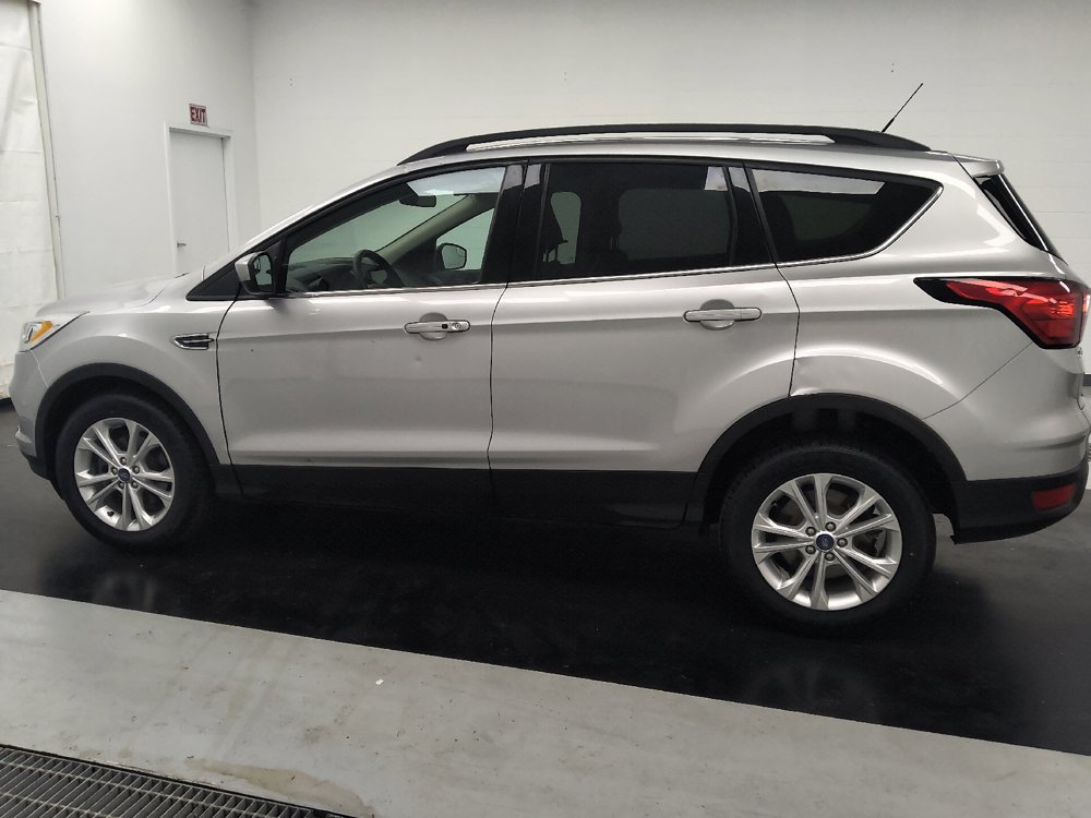 Used 2019 Ford Escape SEL FWD image 3