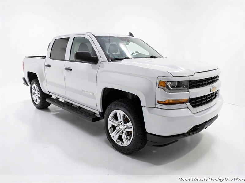 Used 2018 Chevrolet Silverado 1500 Custom w/ Custom Value Package AWD/4WD image 3