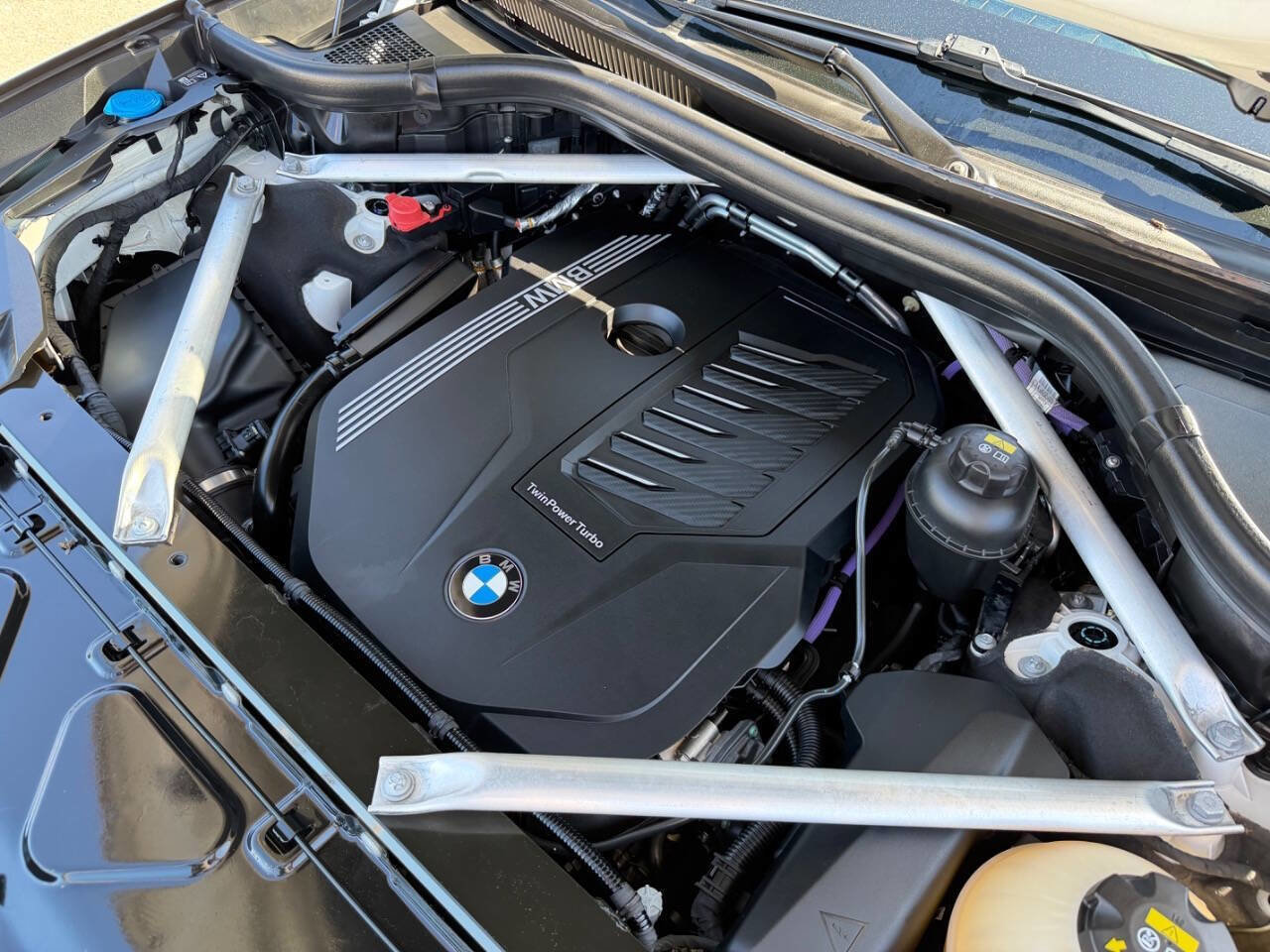 Used 2021 BMW X7 xDrive40i w/ M Sport Package image 16