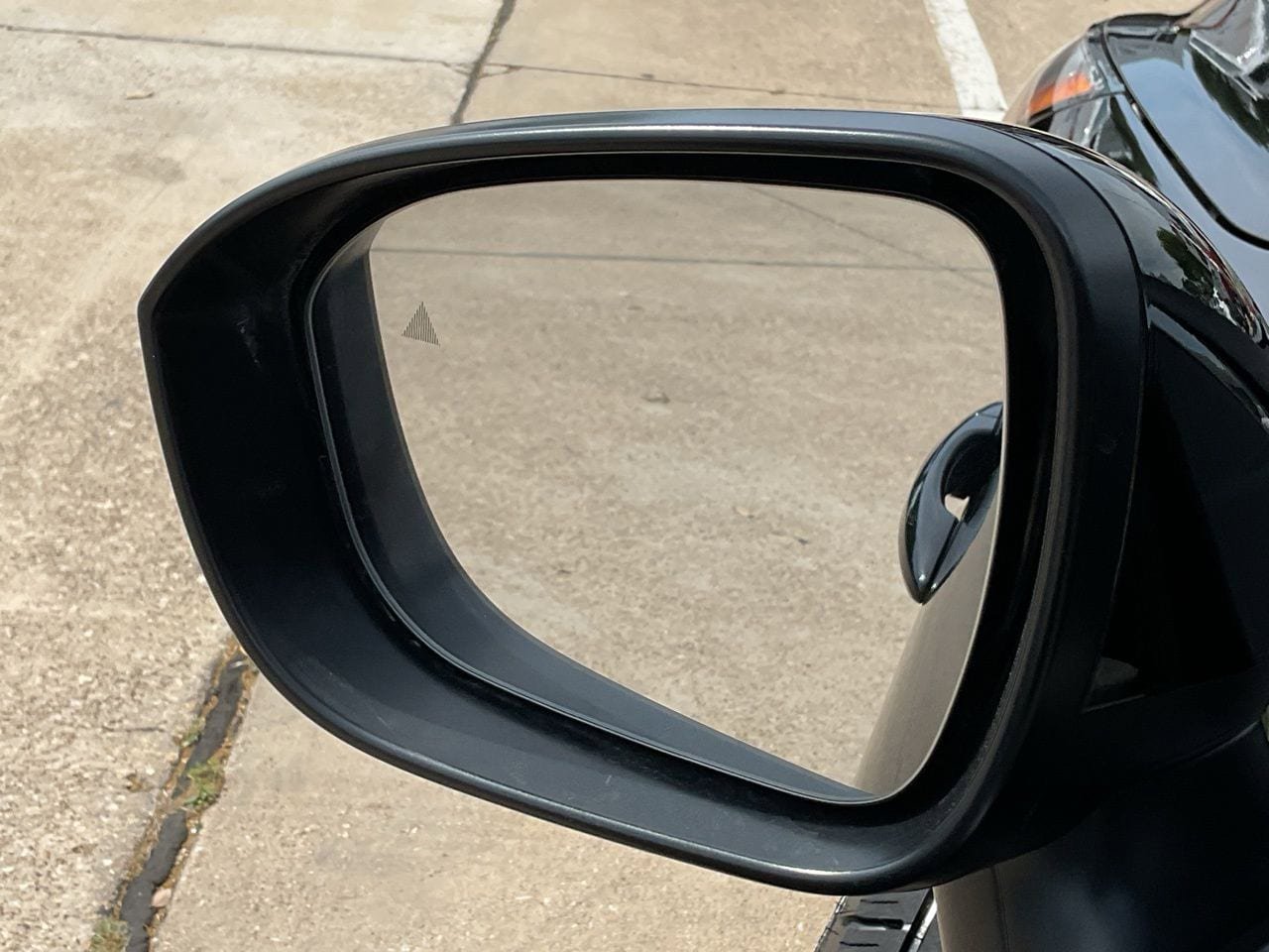 Used 2025 Nissan Rogue SV FWD image 11
