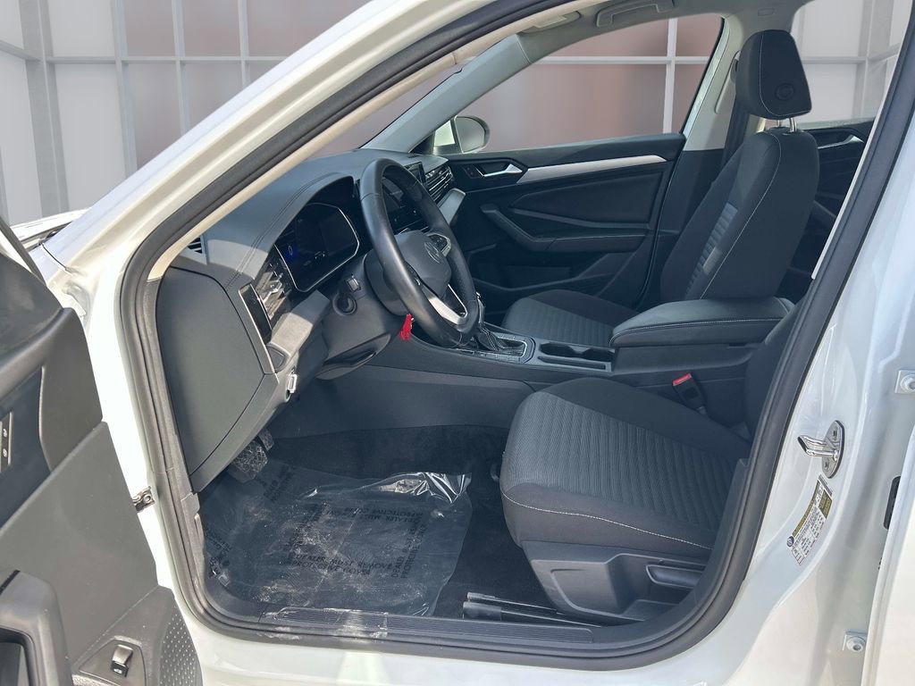 Used 2025 Volkswagen Jetta S image 11