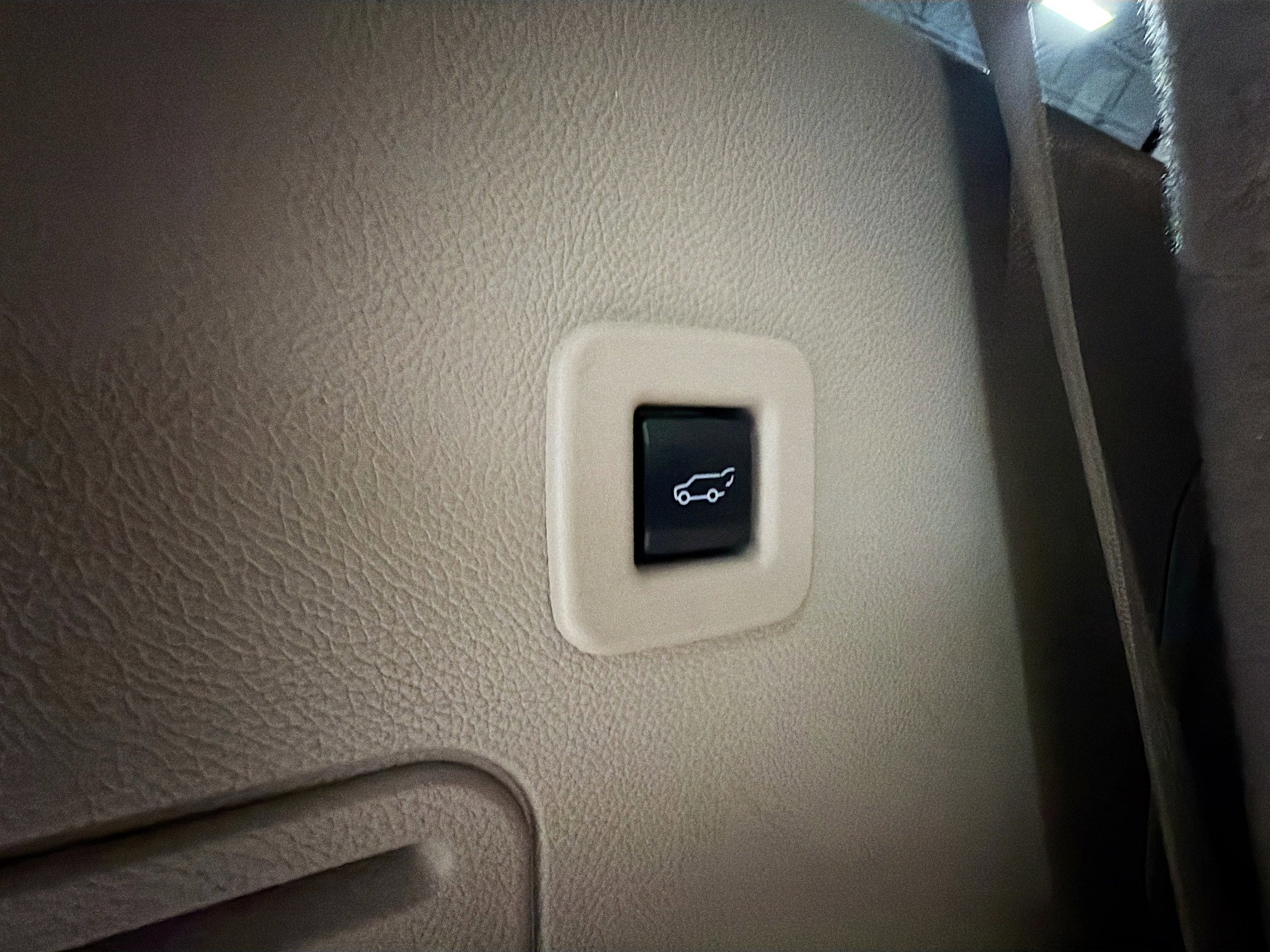 Used 2017 Lincoln Navigator Select image 21