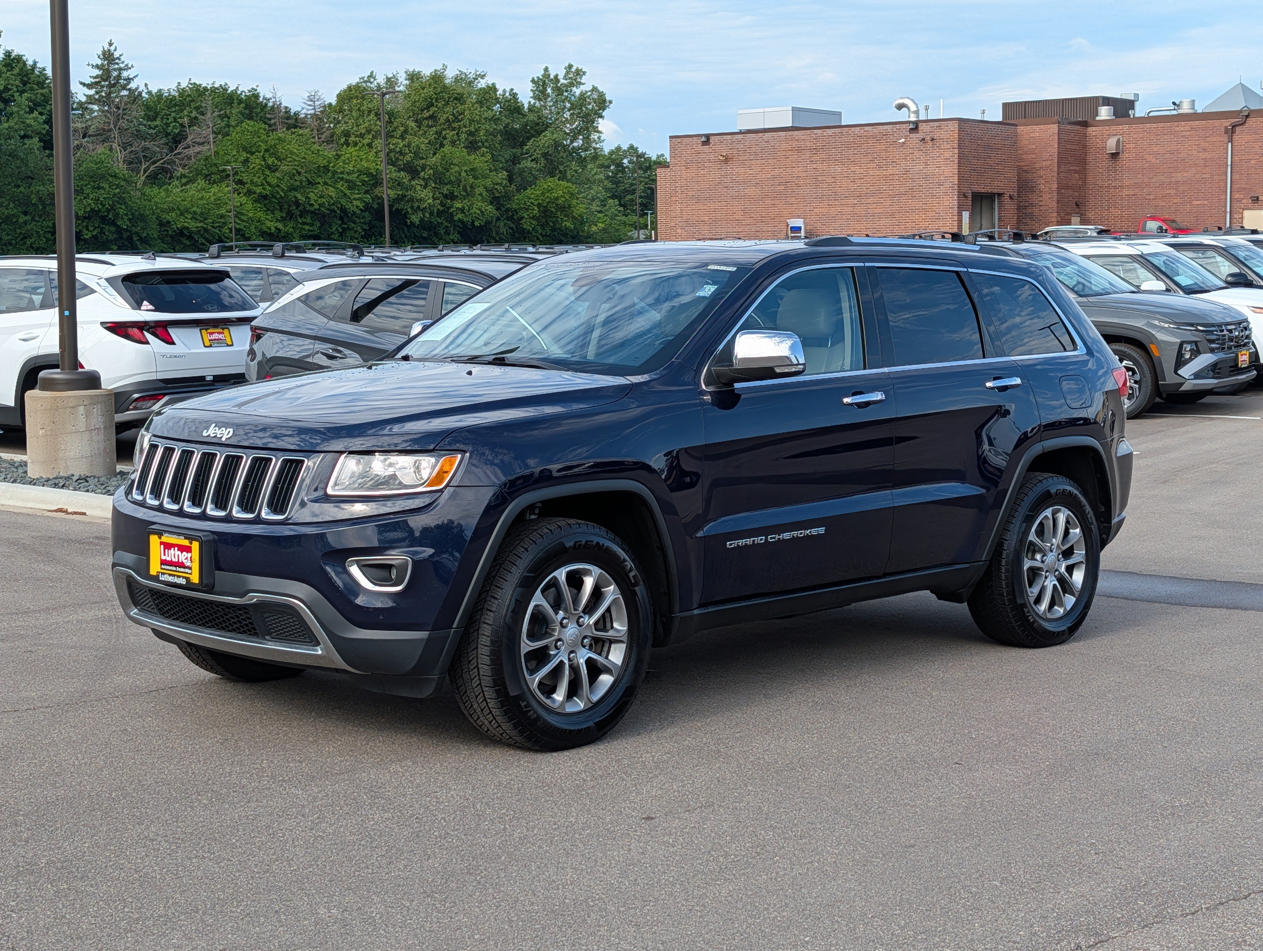 Used 2016 Jeep Grand Cherokee Limited AWD/4WD image 40