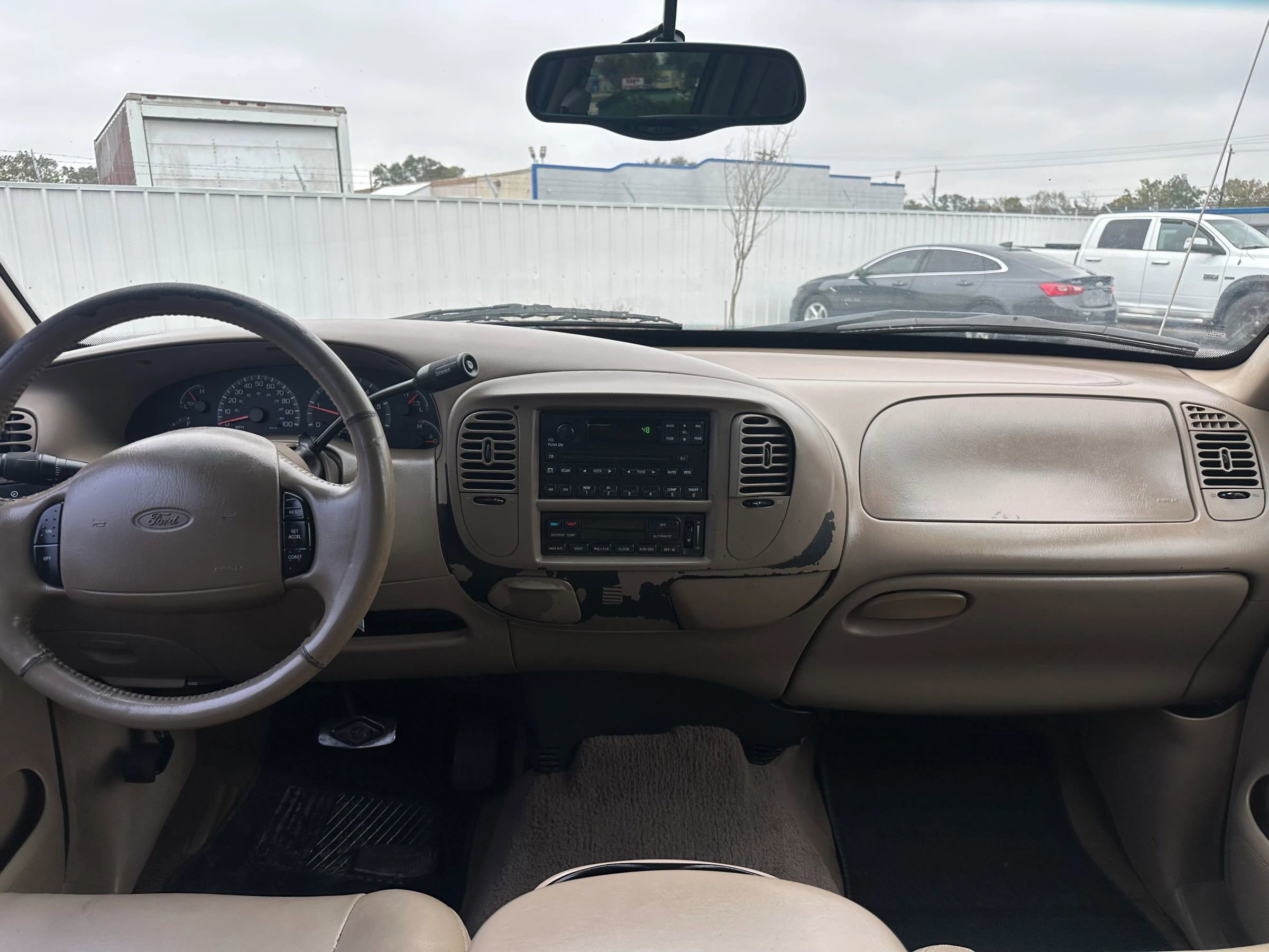 Used 2002 Ford F150 King Ranch image 15