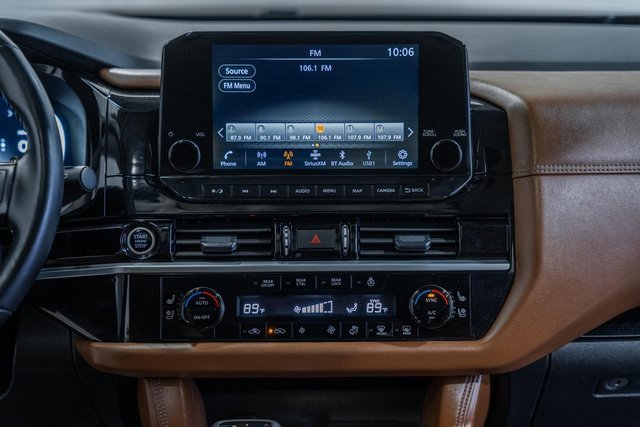 Used 2024 Nissan Pathfinder Platinum w/ Black Appearance Package image 20