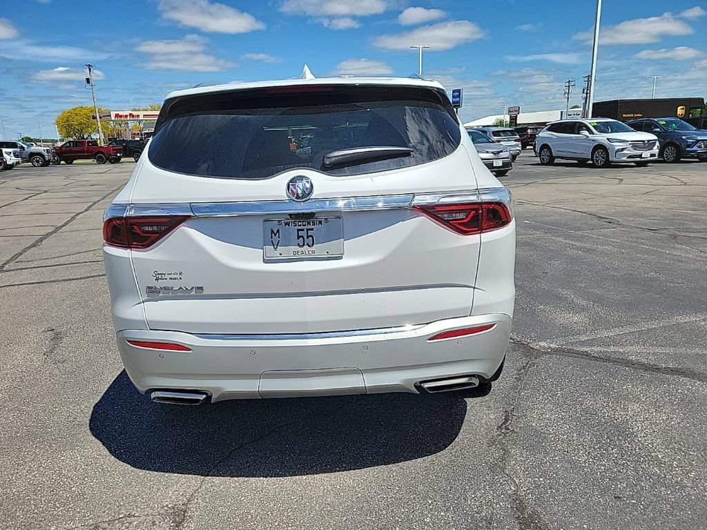 Used 2023 Buick Enclave Essence w/ Experience Buick Package AWD/4WD image 6