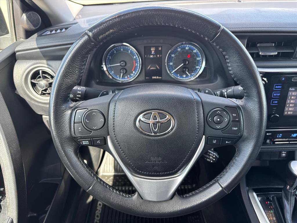 Used 2017 Toyota Corolla SE w/ Body Protection Package FWD image 12