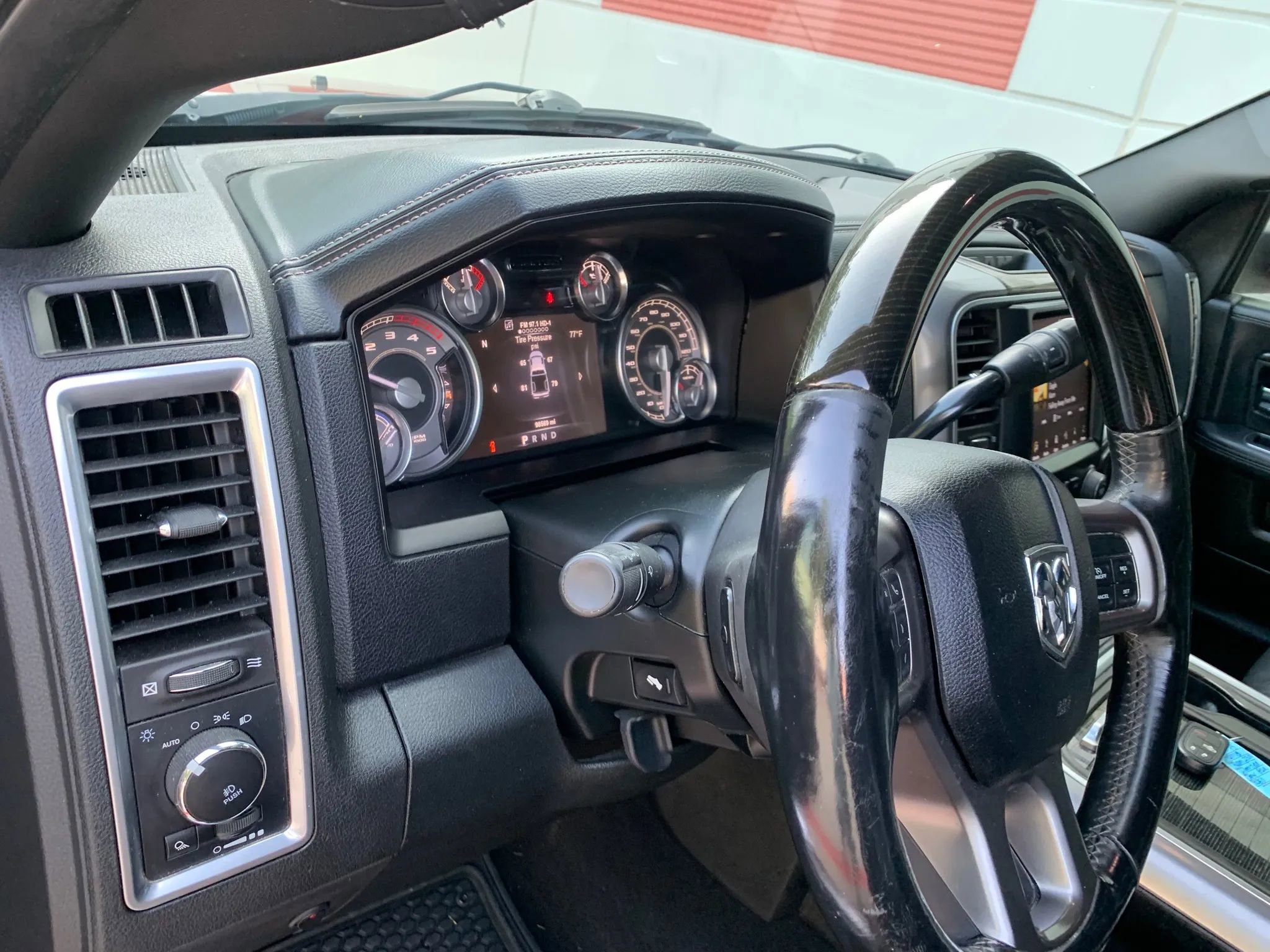 Used 2018 RAM 2500 Limited image 32