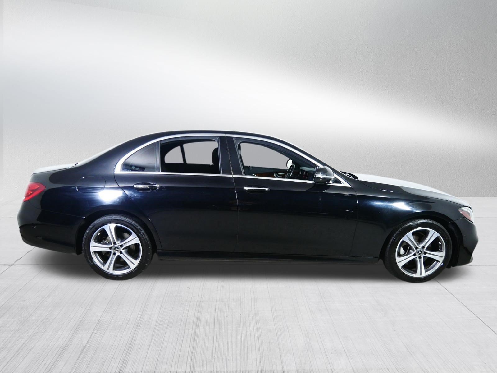 Used 2018 Mercedes-Benz E 300 4MATIC image 8