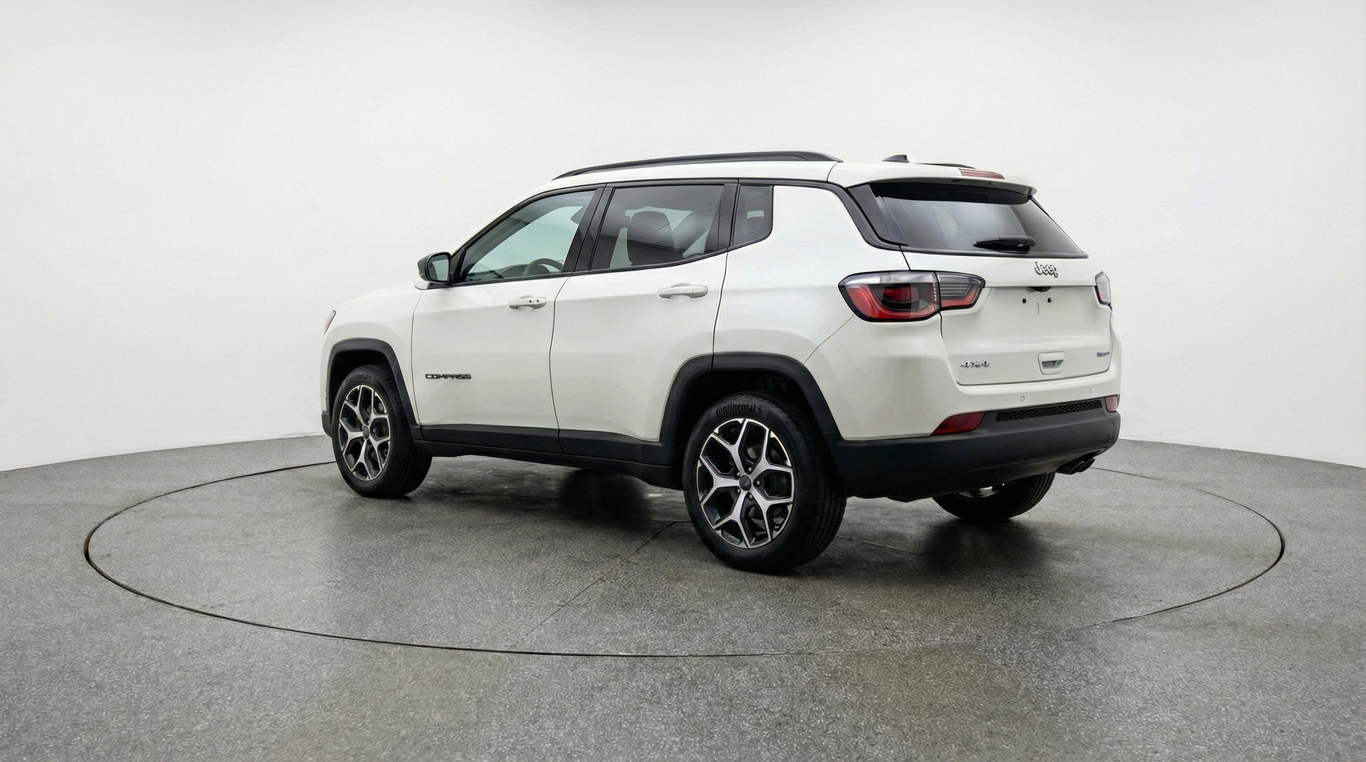 Used 2025 Jeep Compass Limited AWD/4WD image 6