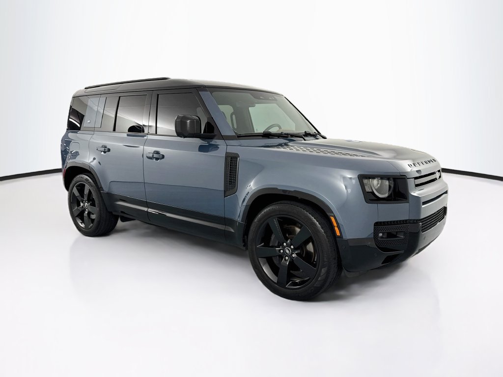 Certified 2024 Land Rover Defender 110 X-Dynamic SE AWD/4WD image 3