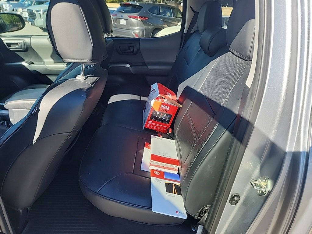 Used 2019 Toyota Tacoma SR5 image 11