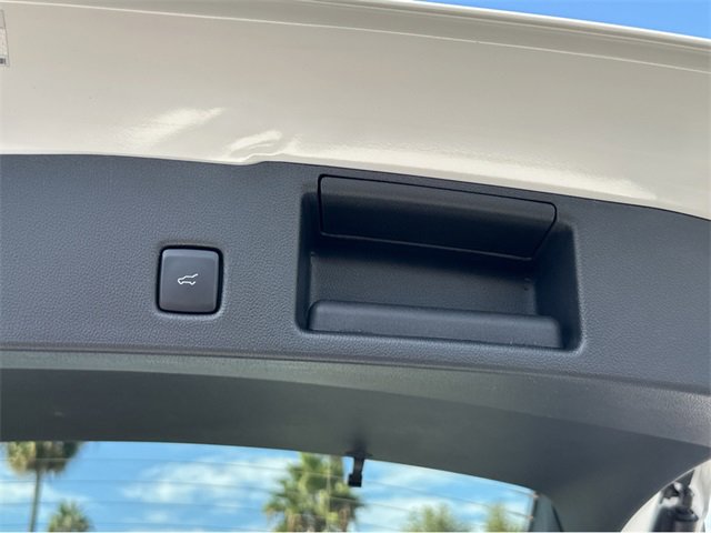 Used 2024 Ford Escape ST-Line Select w/ Tech Pack #2 image 21