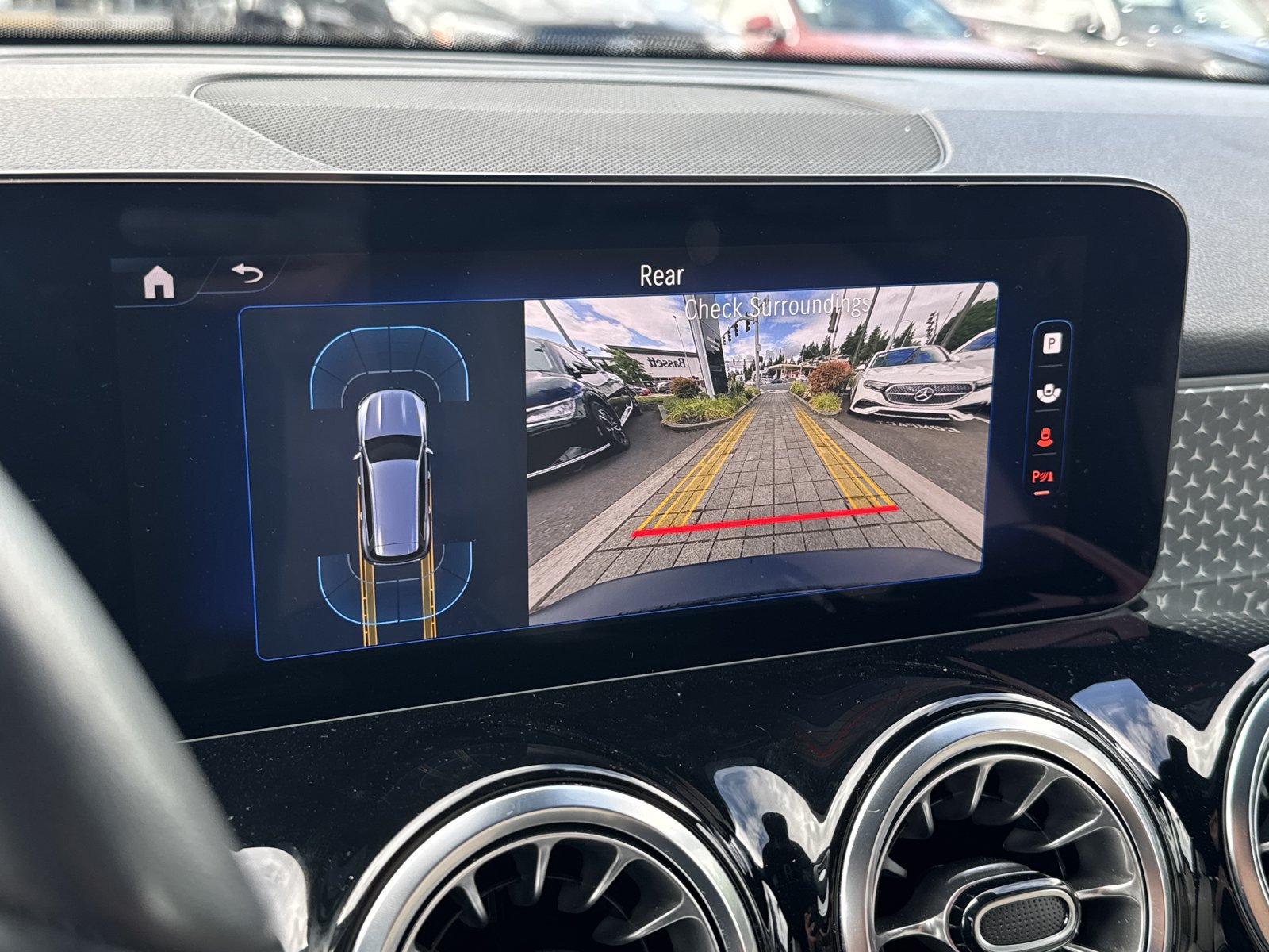 Certified 2024 Mercedes-Benz EQB 300 4MATIC image 19