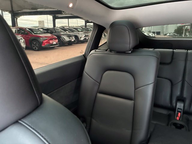 Used 2024 Tesla Model Y Long Range AWD/4WD image 17