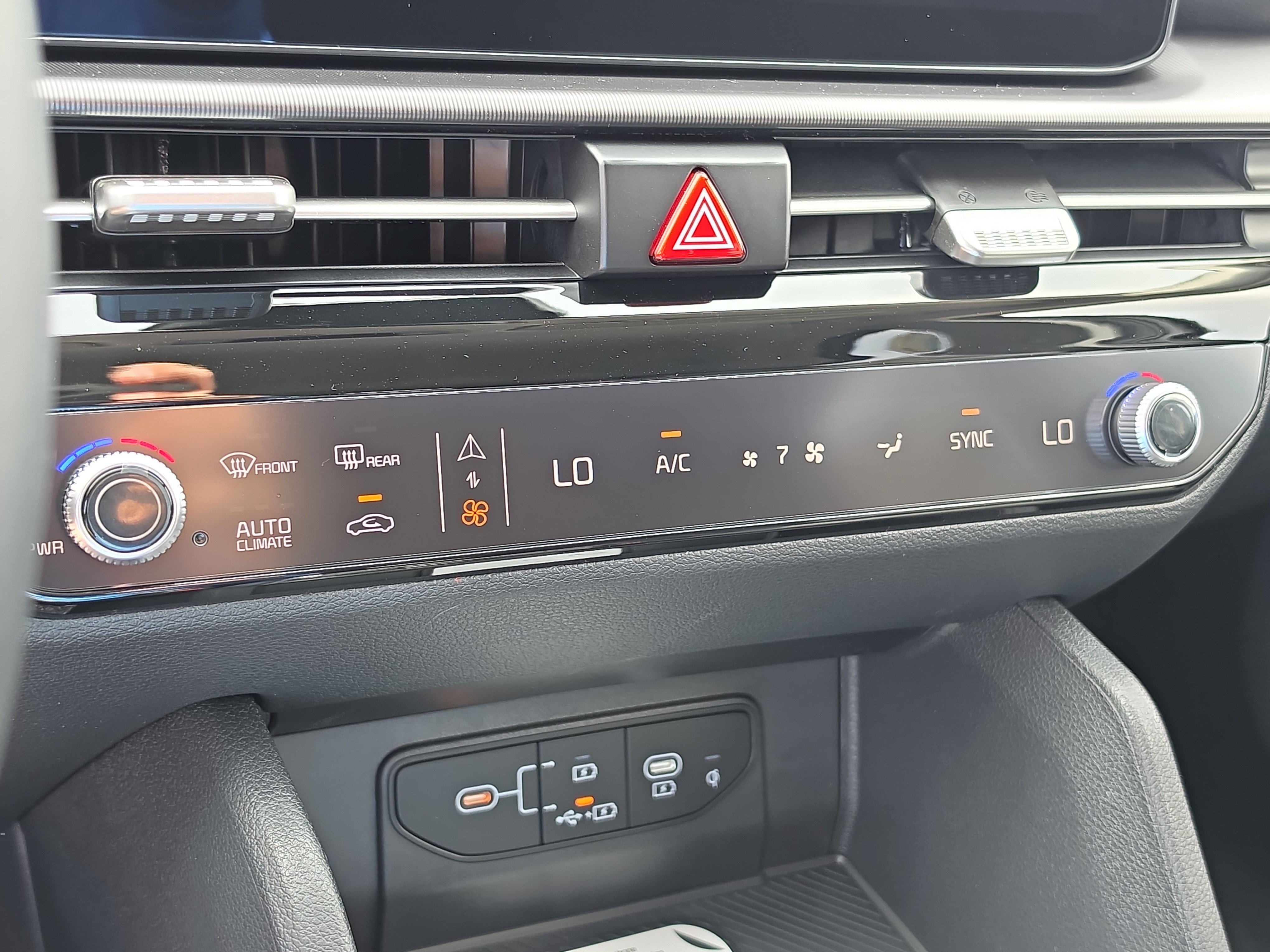 New 2027 Kia Sportage EX FWD image 25