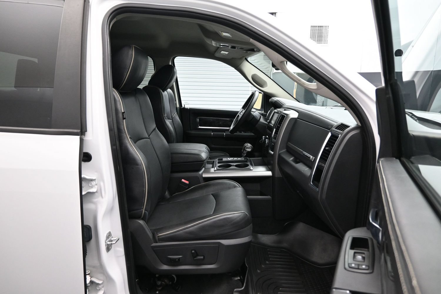 Used 2012 RAM 1500 Limited RWD image 13