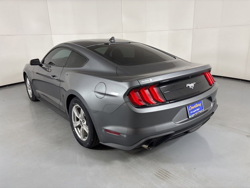 Used 2022 Ford Mustang Coupe image 6