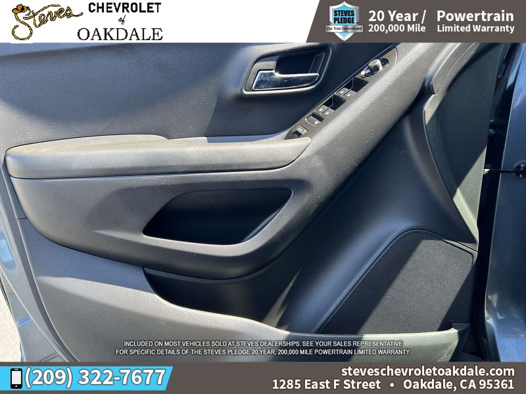 Certified 2022 Chevrolet Trax LS w/ Tint and Cruise Package AWD/4WD image 23