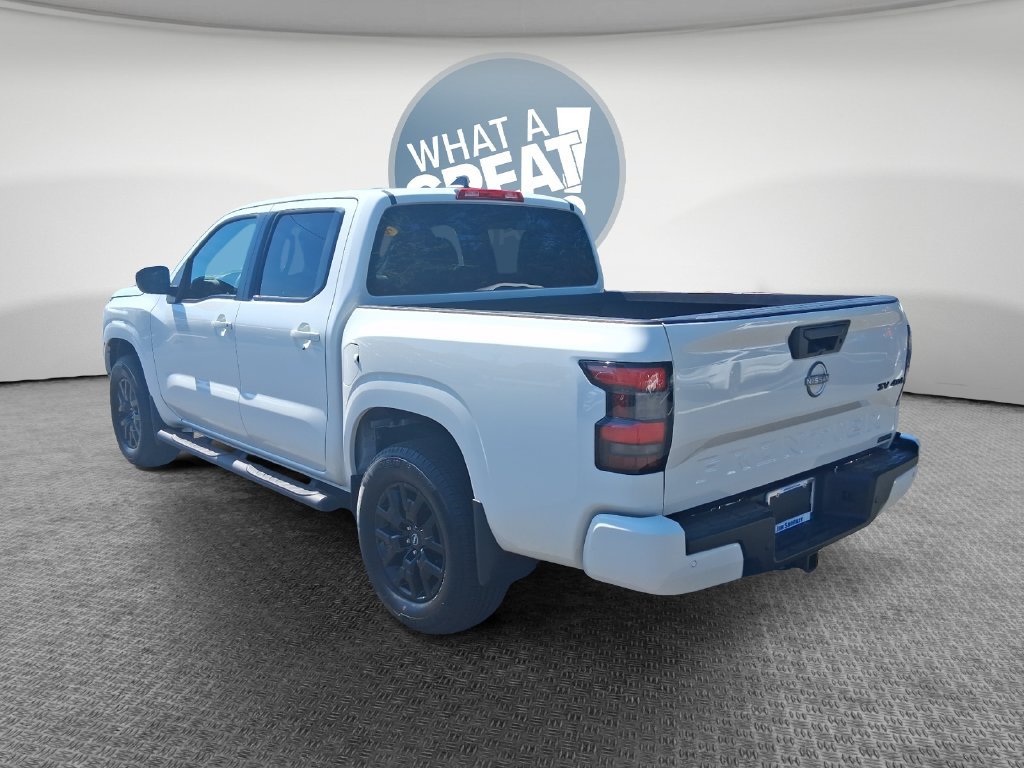Used 2023 Nissan Frontier SV w/ Midnight Edition Package AWD/4WD image 6
