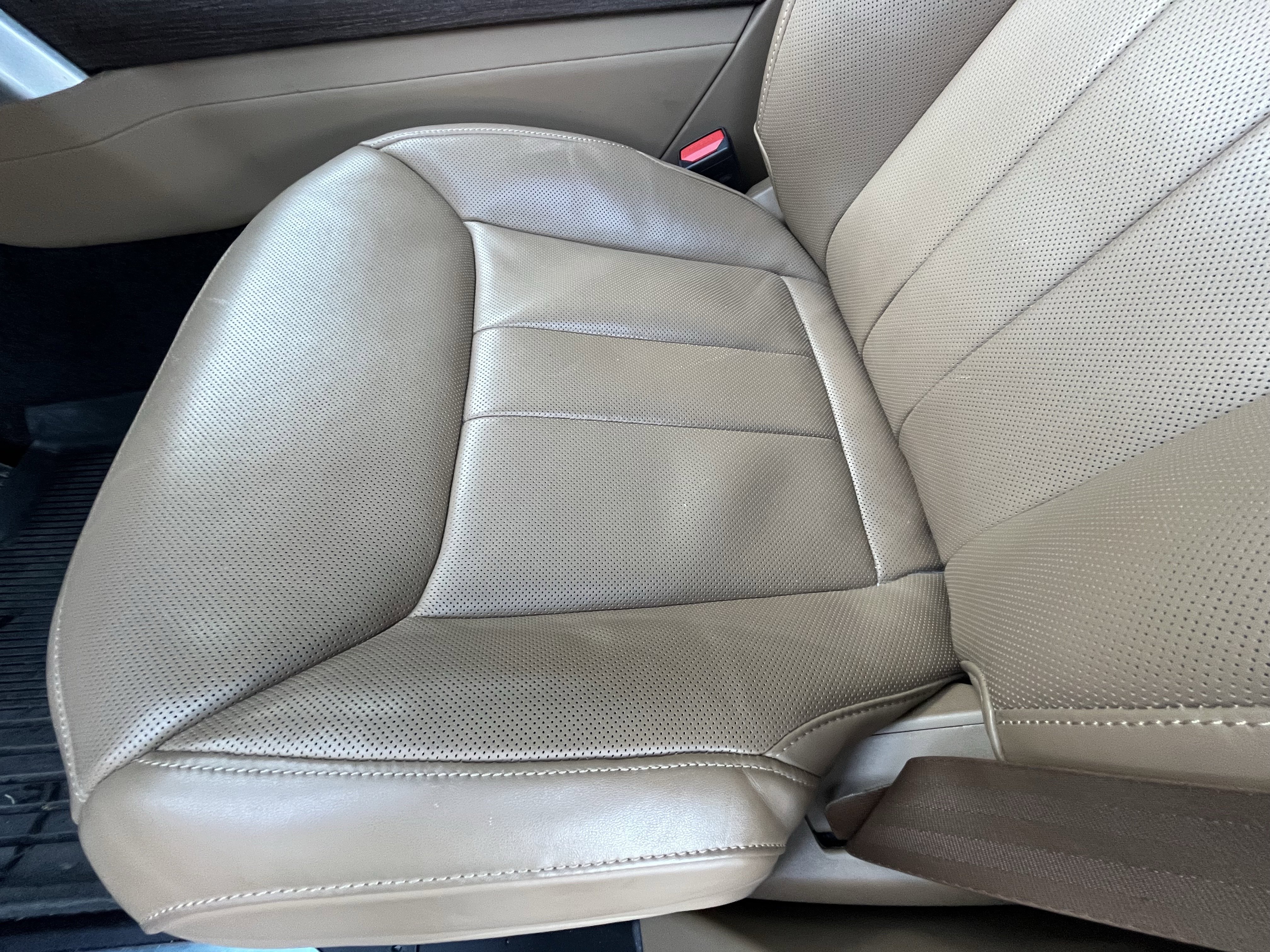 Certified 2023 Land Rover Range Rover SE image 17