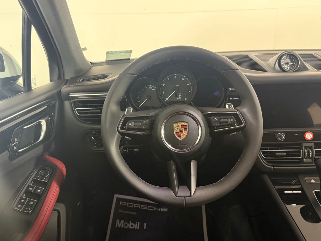 New 2026 Porsche Macan image 21