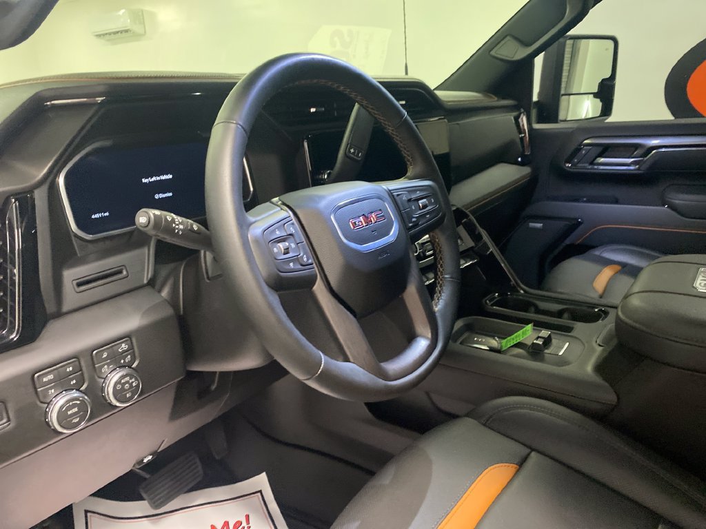Used 2026 GMC Sierra 2500 AT4 AWD/4WD image 14