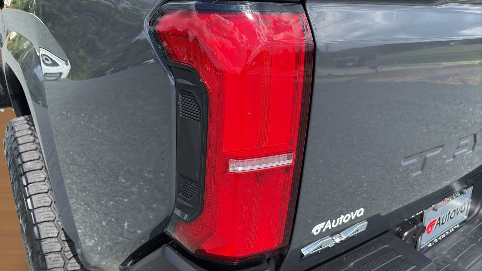 Used 2025 Toyota Tacoma SR AWD/4WD image 11