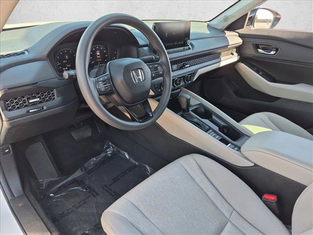 Used 2025 Honda Accord SE image 12