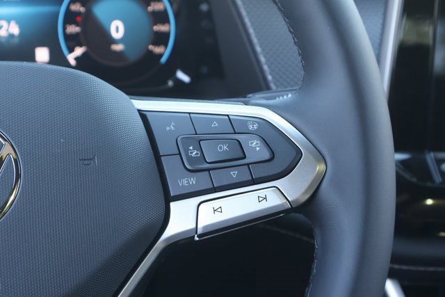 New 2026 Volkswagen Atlas Cross Sport SEL R-Line image 19