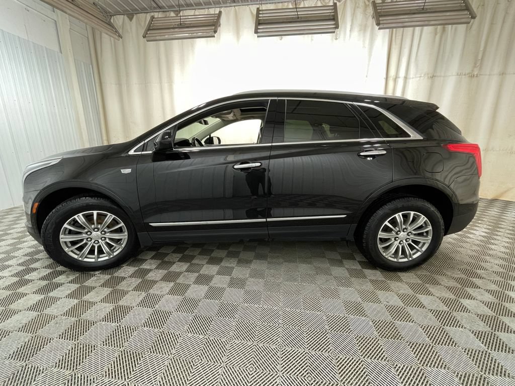 Used 2018 Cadillac XT5 Luxury w/ Driver Awareness Package AWD/4WD image 4