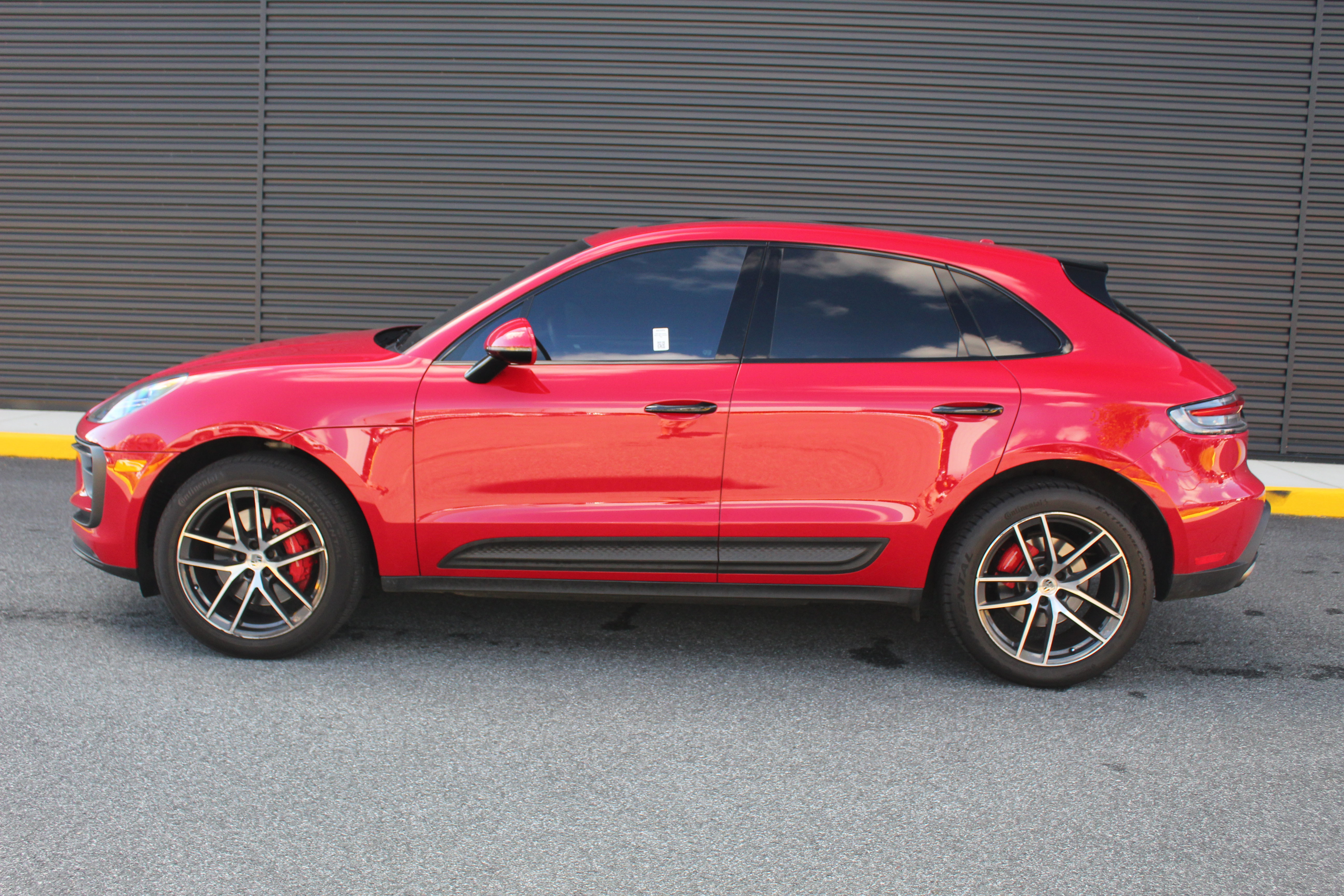 Used 2022 Porsche Macan S image 2
