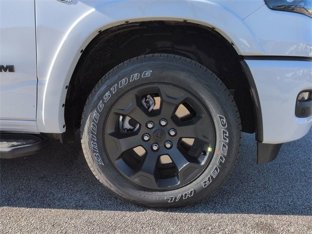 New 2026 RAM 1500 4x4 Crew Cab image 10