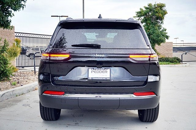 New 2023 Jeep Grand Cherokee Limited 4xe image 10