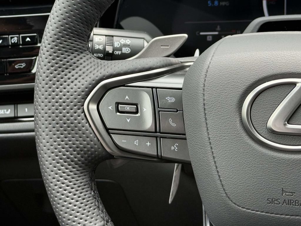 New 2026 Lexus TX 500h AWD image 18