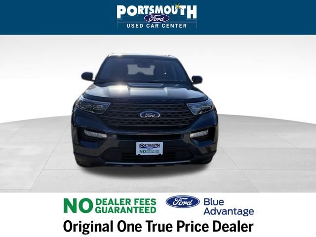 Used 2022 Ford Explorer XLT w/ Equipment Group 202A image 9