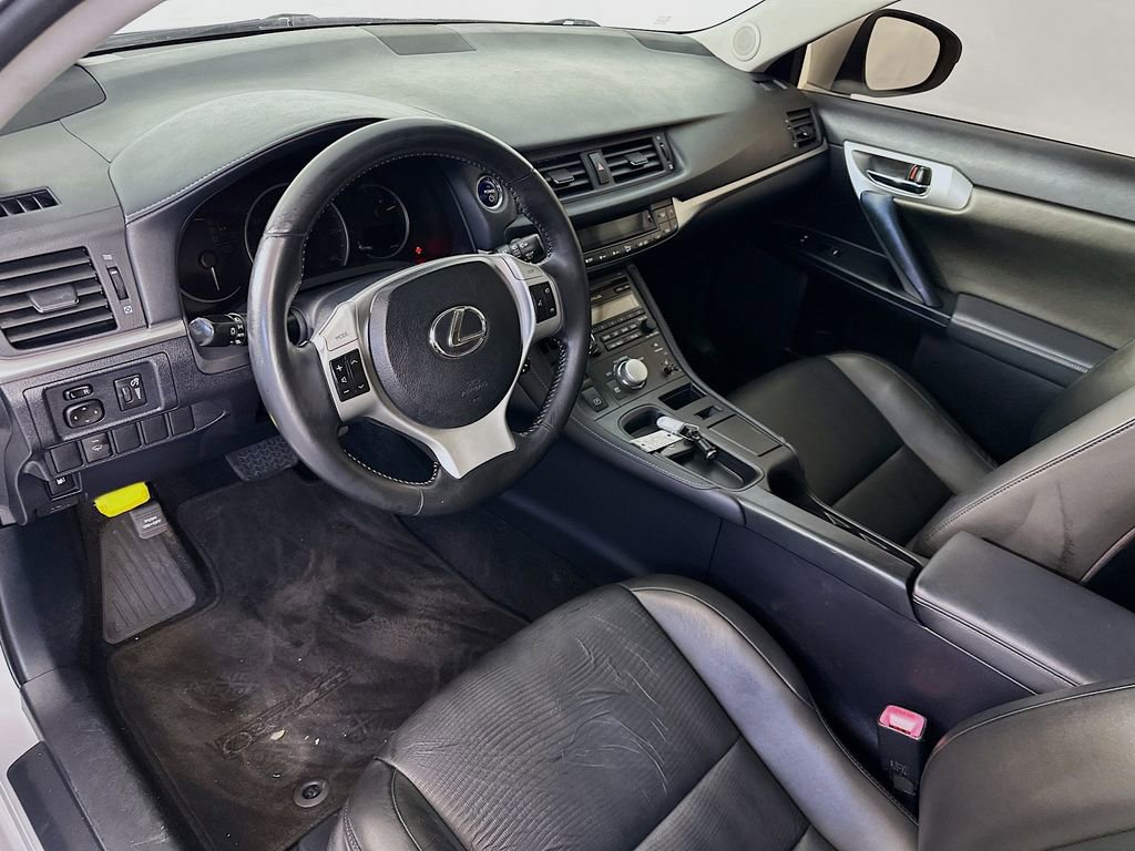 Used 2011 Lexus CT 200h Premium w/ Premium Audio Pkg FWD image 30