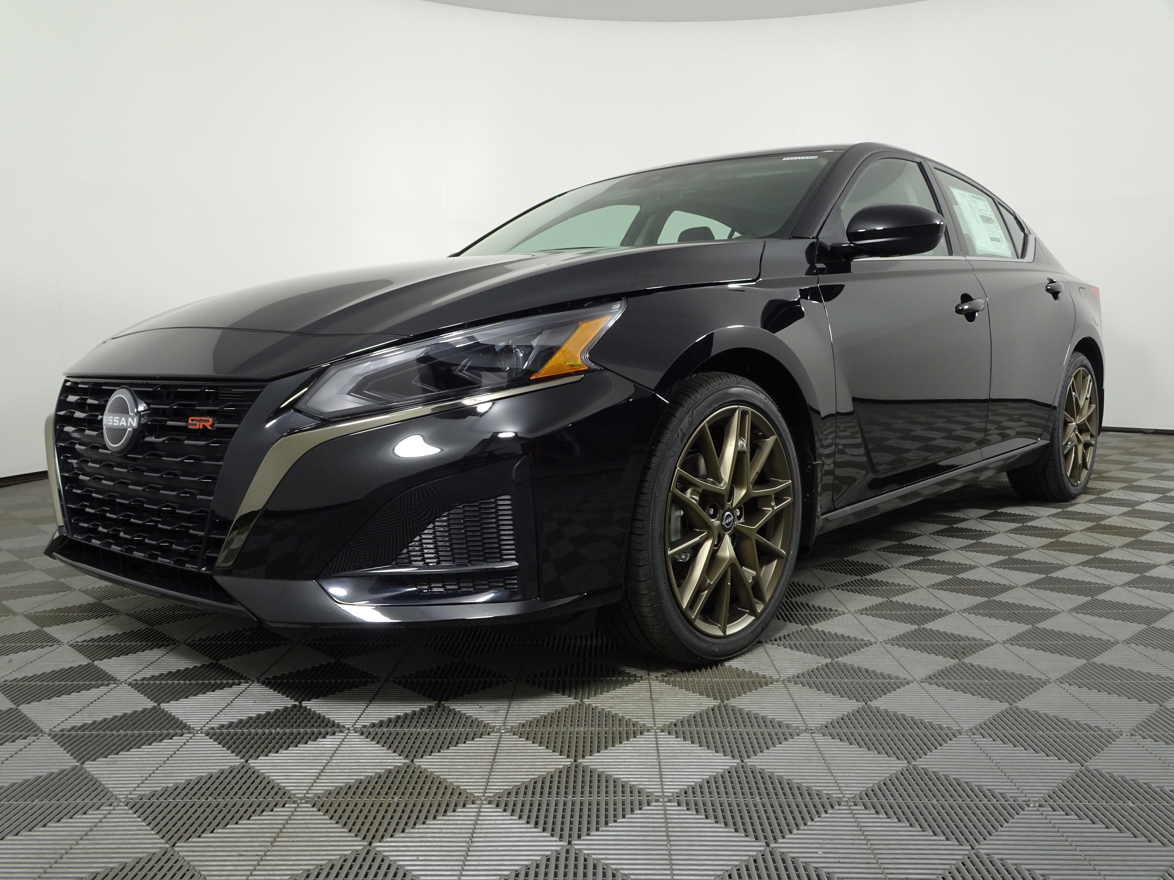 New 2025 Nissan Altima 2.5 SR w/ SR Premium Package image 14