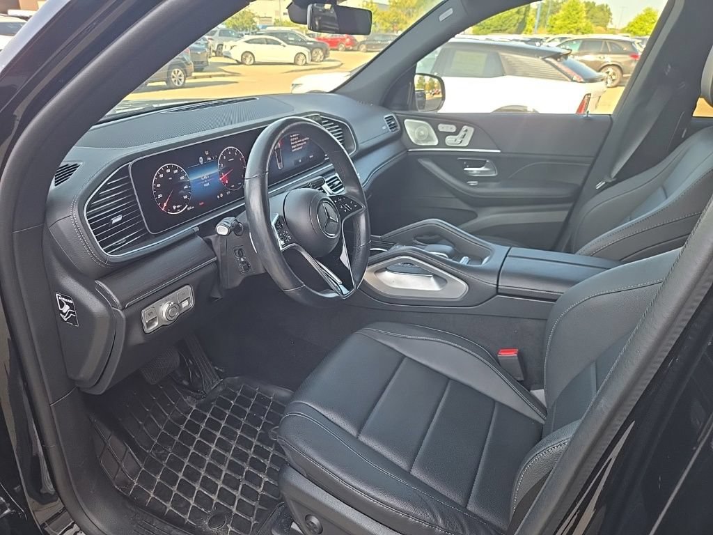 Used 2024 Mercedes-Benz GLS 450 4MATIC image 10