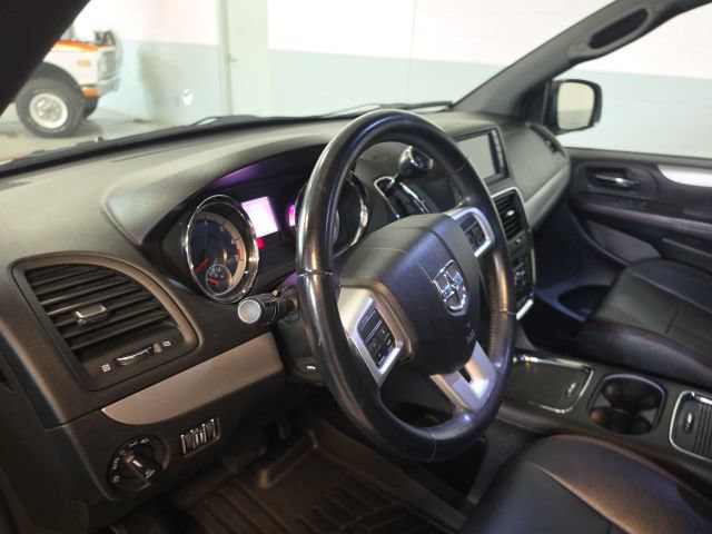 Used 2014 Dodge Grand Caravan R/T FWD image 10