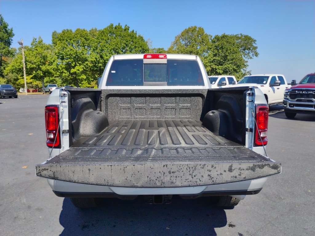 New 2026 RAM 2500 Tradesman AWD/4WD image 15
