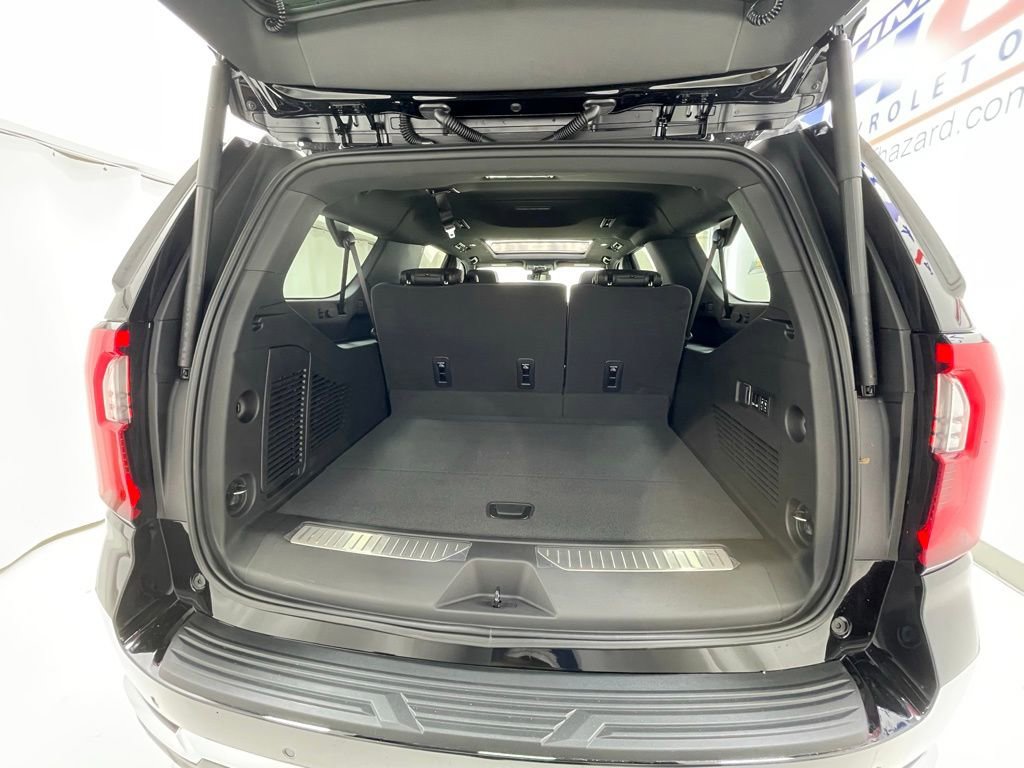 New 2026 GMC Yukon XL Denali w/ Sun & Power Step Package AWD/4WD image 6