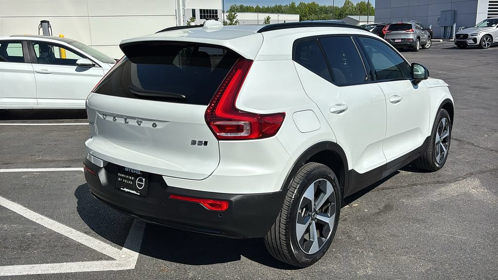 Certified 2026 Volvo XC40 B5 Plus AWD/4WD image 29