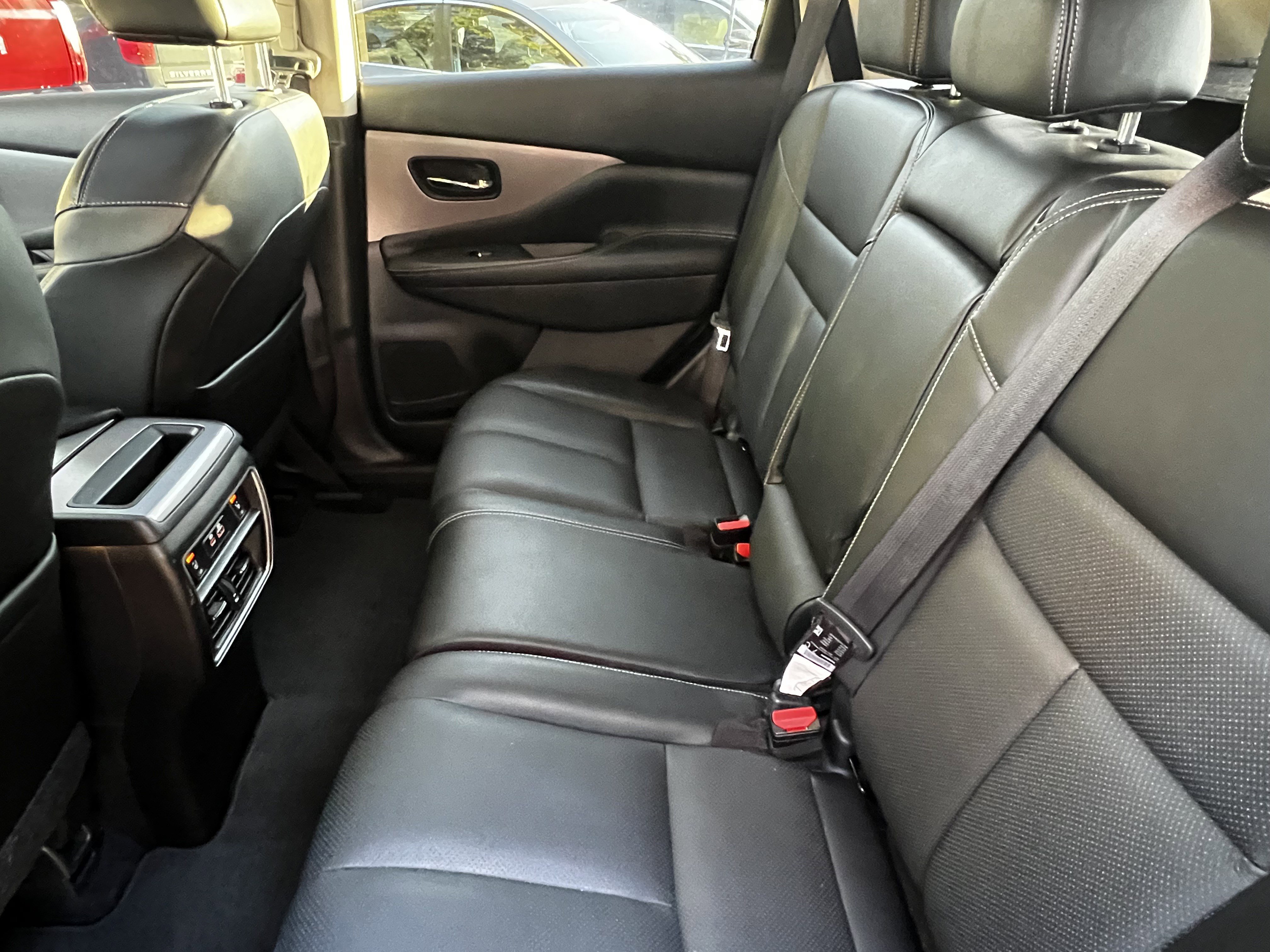 Used 2023 Nissan Murano SL w/ SL Moonroof Package image 32